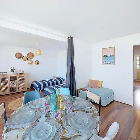 Du Port-5 By Interhome