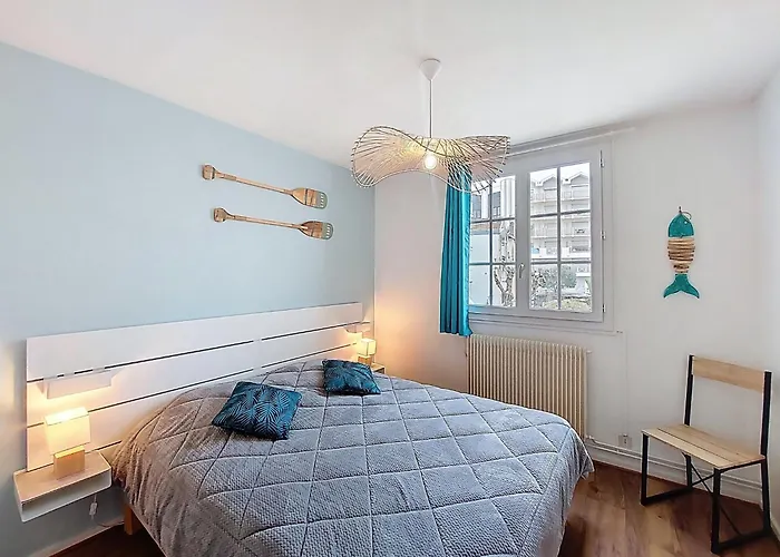 Du Port-5 By Interhome *